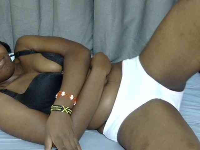 Sweet-ebony20