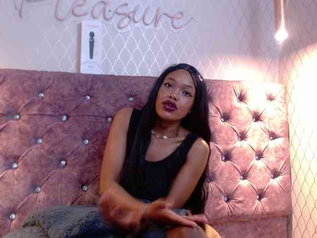 CrystalBrooke3x