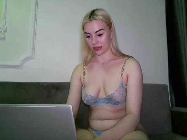 lola-lipps