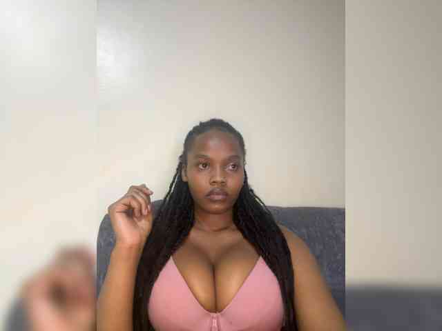 Busty-Princess1