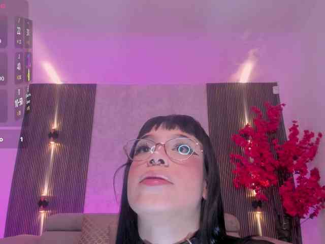 violet-thomas