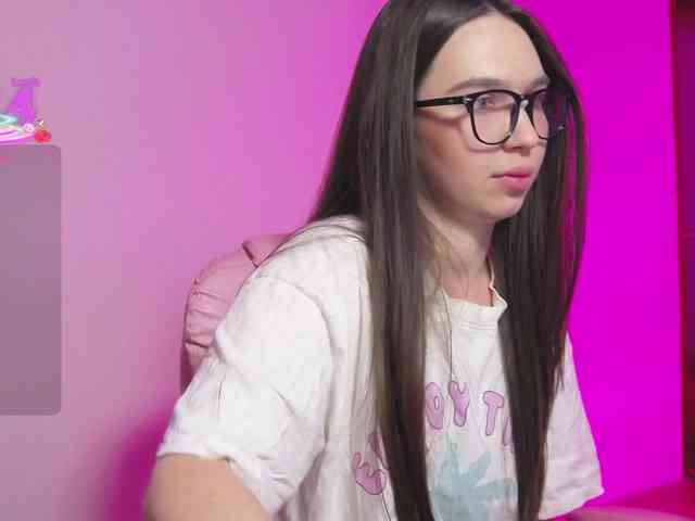 ArianaHotAriana