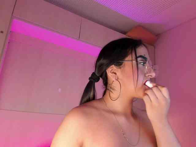 BellaBroocks