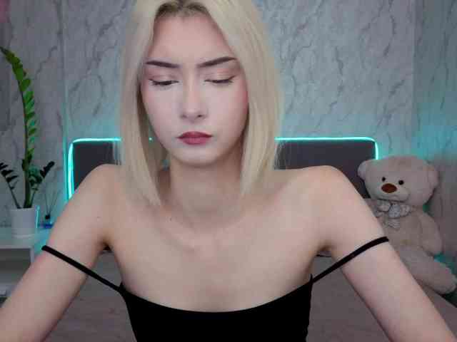 kittysocutie