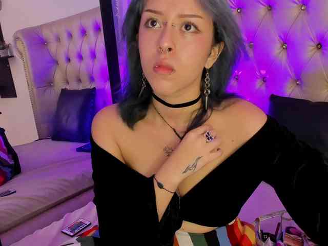 AlexaFoxy18