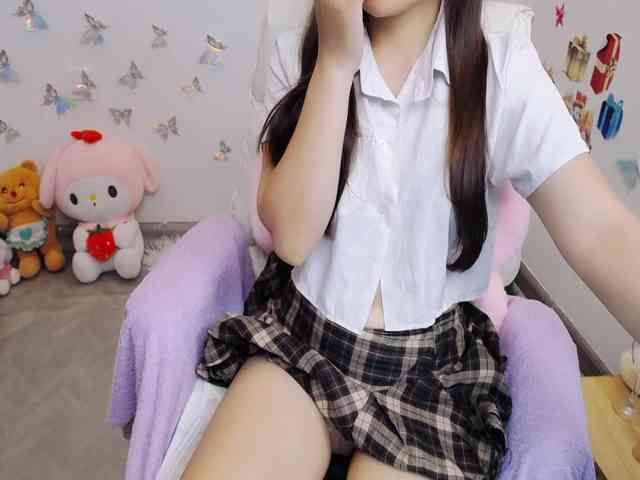 Angela19
