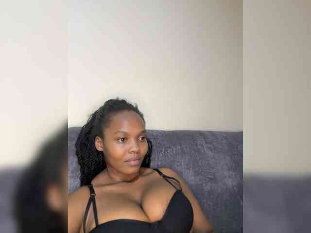Busty-Princess1