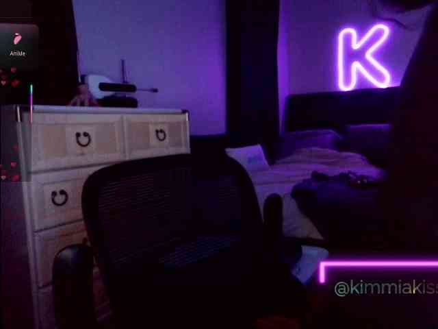 Kimmiakiss22